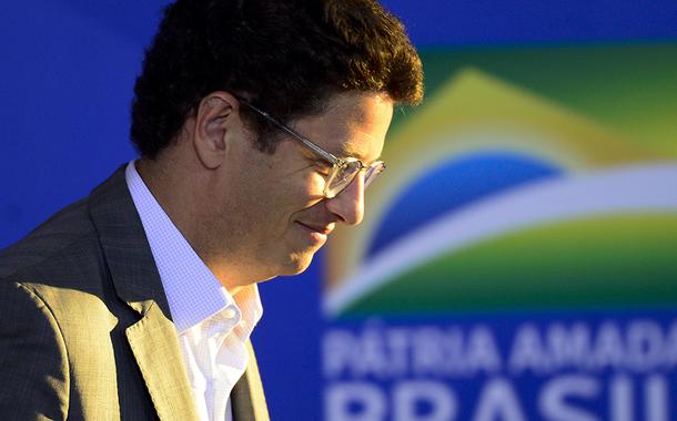 O ministro do Meio Ambiente, Ricardo Salles, durante cerimônia de sanção do projeto de lei (PL 1.095/2019) que aumenta pena para crimes de maus-tratos a animais.