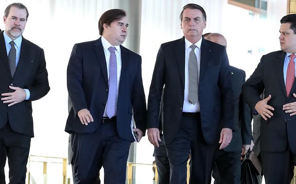 Bolsonaro recebe Dias Toffoli, Rodrigo Maia e Davi Alcolumbre no Palácio da Alvorada