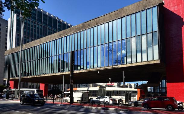 O MASP (Museu de Arte de São Paulo).