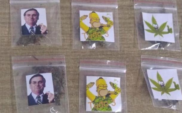 Polícia apreende pacotes de maconha com foto de Bolsonaro estampada Polícia apreende pacotes de maconha com foto de Bolsonaro estampada