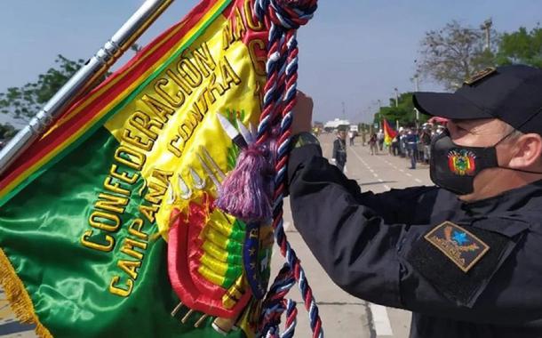 Ditadura boliviana  homenageia militares que assassinaram Che Guevara