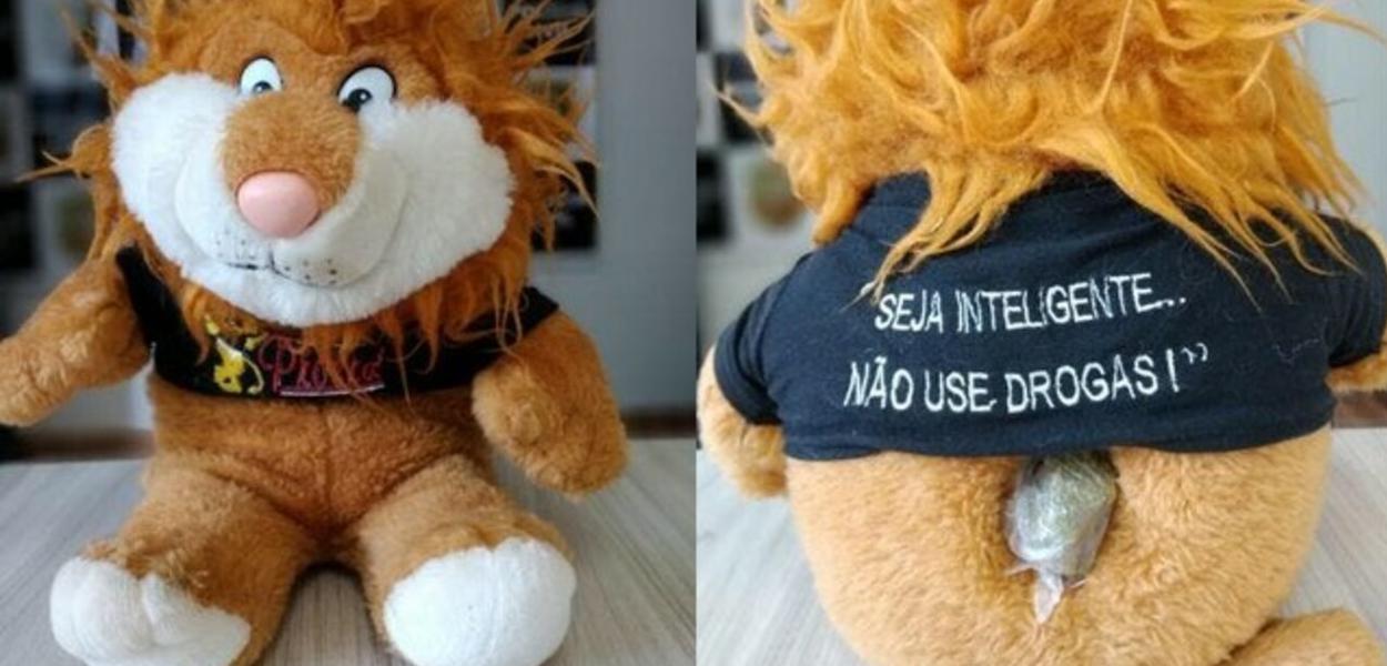 Polícia apreende maconha escondida em mascote de programa antidrogas da PM de SC