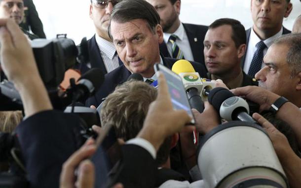 Jair Bolsonaro em coletiva no palácio da Alvorada