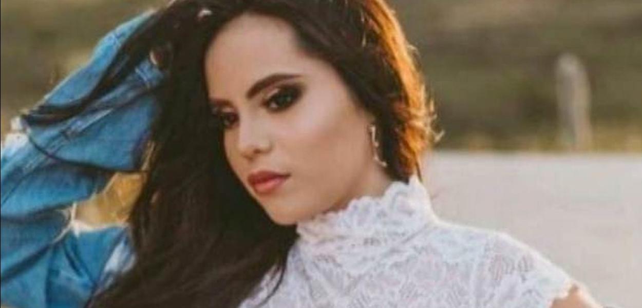 Viviane Alves Farias, de 18 anos, foi morta com tiro na cabeça na Paraíba