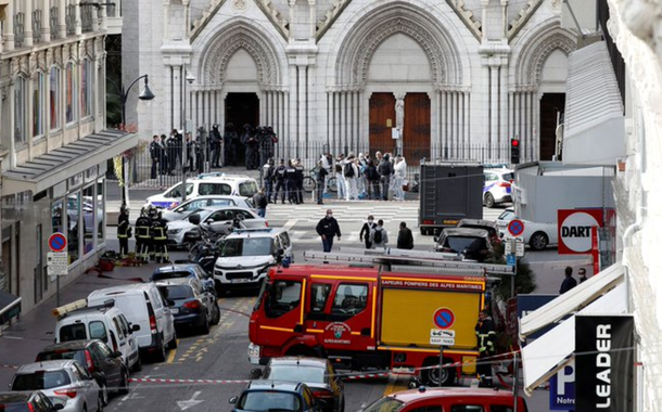 Esfaqueamento no interior de uma igreja deixa 3 mortos, em Nice