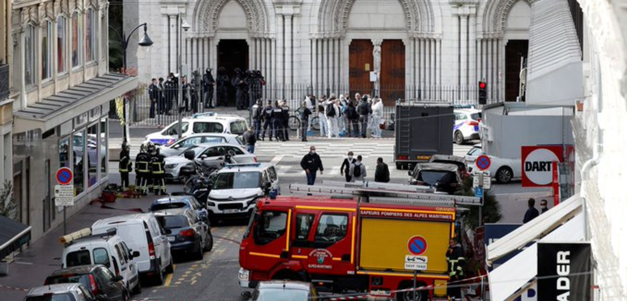 Esfaqueamento no interior de uma igreja deixa 3 mortos, em Nice