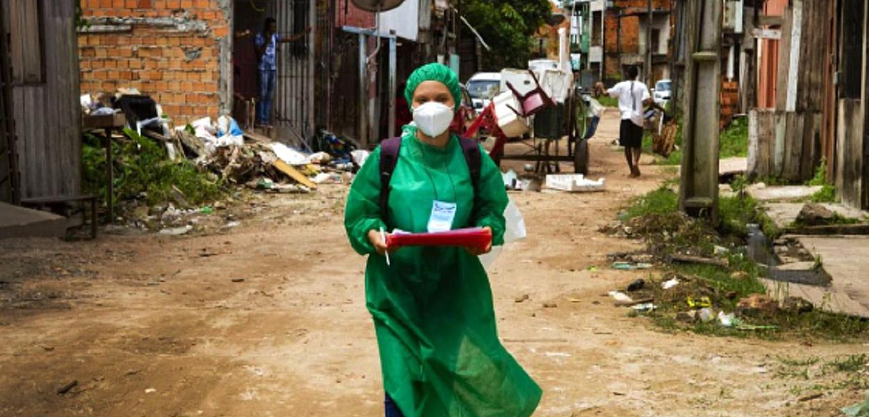 Estatísticas revelam que o Brasil está longe de se livrar da pandemia