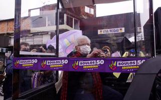 Luiza Erundina durante campanha em SP