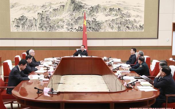 Primeiro-ministro da China, Li Keqiang, dirige reunião sobre plano de desenvolvimento
