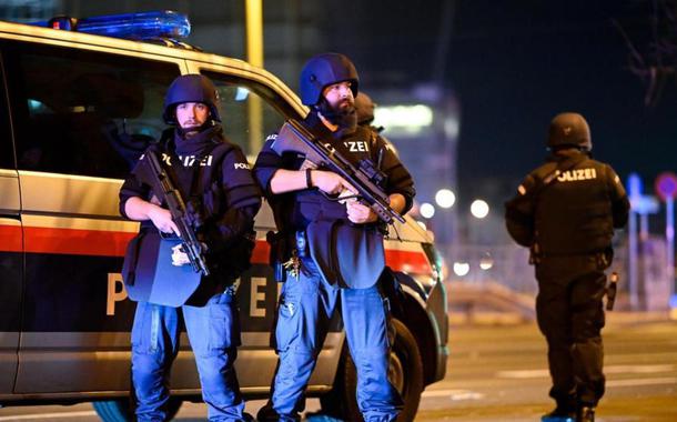 Ataque a tiros em Viena deixa mortos e feridos