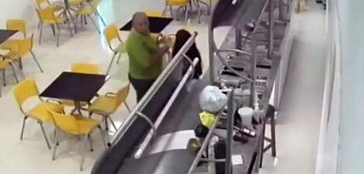 Candidato a vereador pelo PSL agride funcionária de sorveteria por causa de máscara