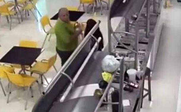 Candidato a vereador pelo PSL agride funcionária de sorveteria por causa de máscara