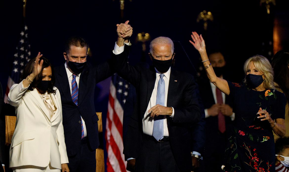 Joe Biden e Kamala Harris no discurso de posse