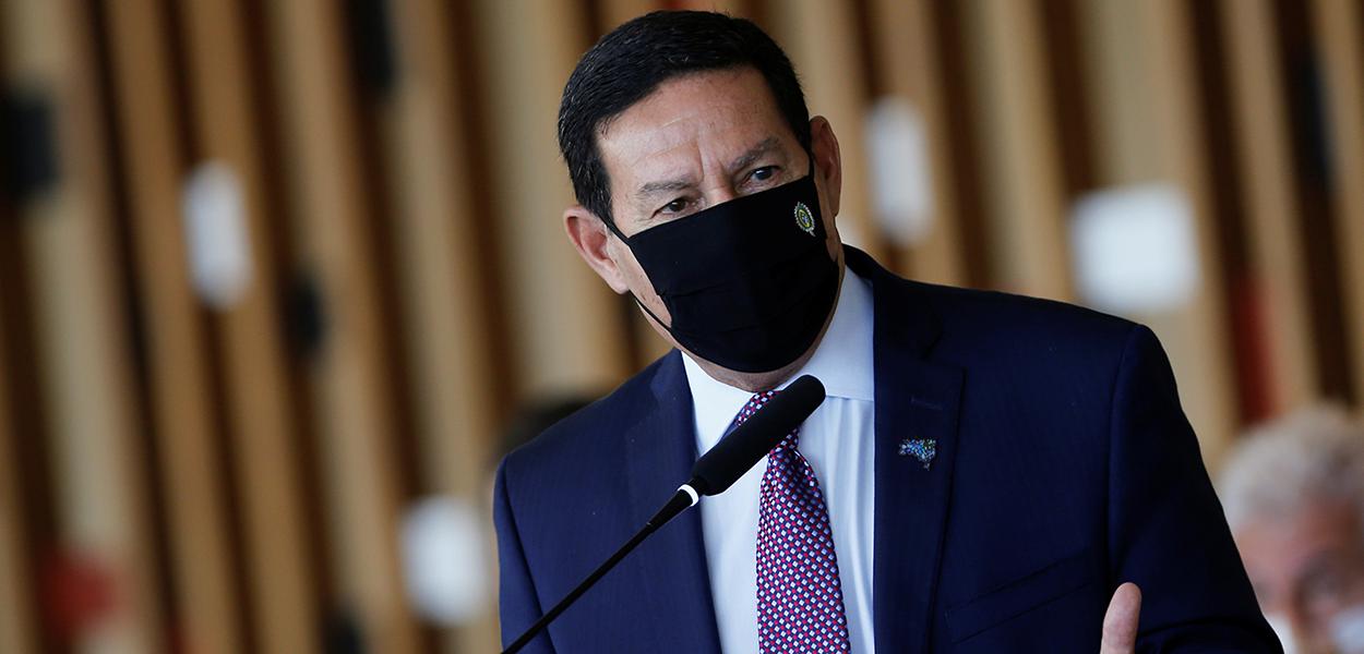 Hamilton Mourão durante cerimônia no Palácio Itamaraty, em Brasília