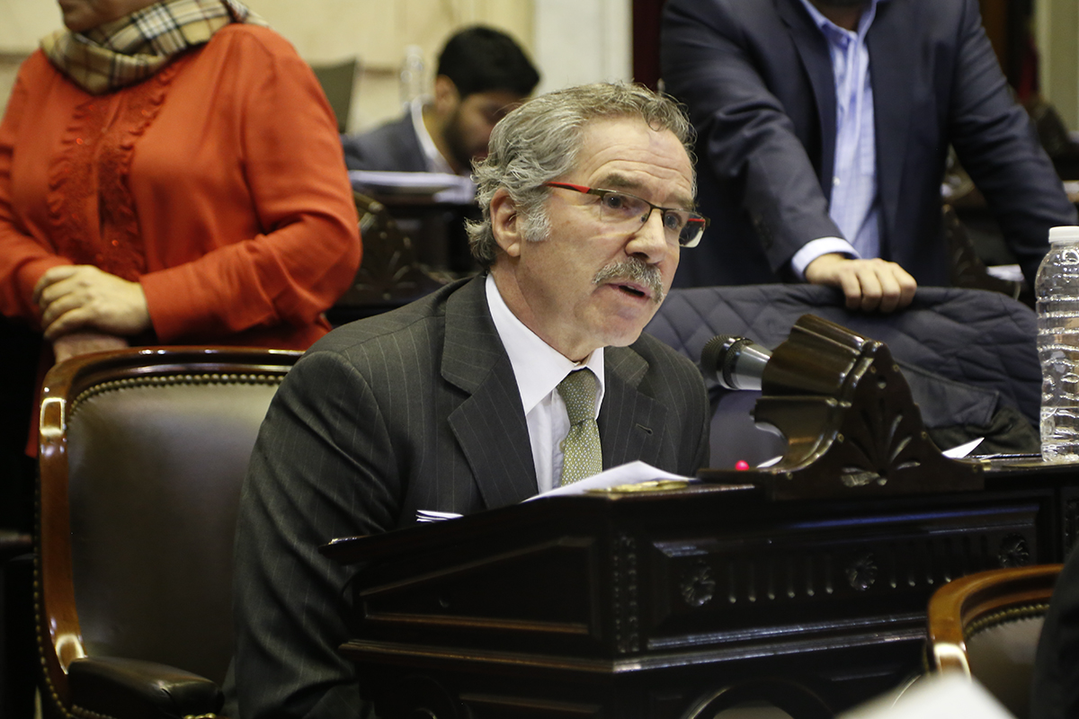 Felipe Solá