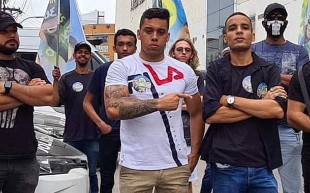 Gabriel Monteiro, candidato a vereador, com escolta.