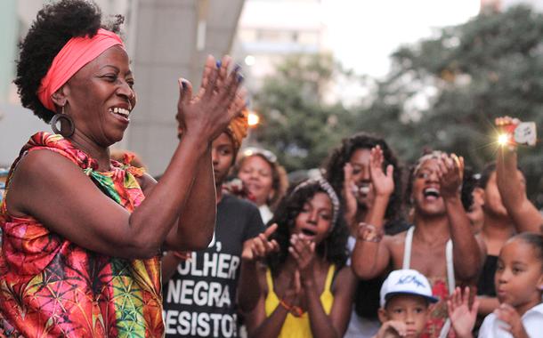 Mulheres negras marcham contra o racismo e a violência em Brasília