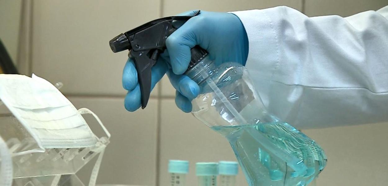 Spray desenvolvido na Unicamp evita troca frequente de máscaras