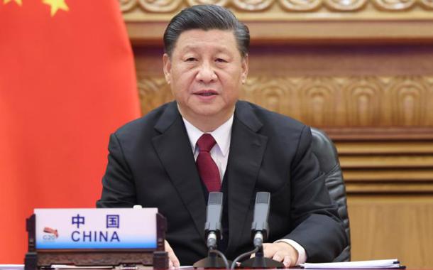 O presidente chinês Xi Jinping fala durante cúpula do G-20