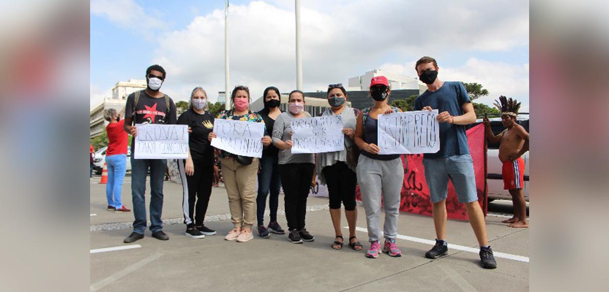 Trabalhadores da Educação protestam contra edital PSS com prova