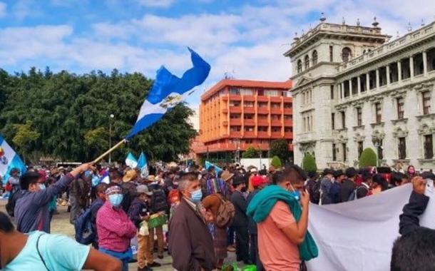 Manifestações na Guatemala exigem renúncia do presidente