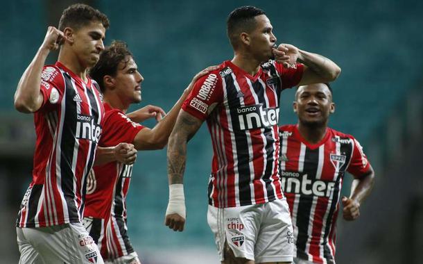 Luciano comemora um de seus gols na partida de ontem; Foto: Miguel Schincariol/Flickr São Paulo/Divulgação