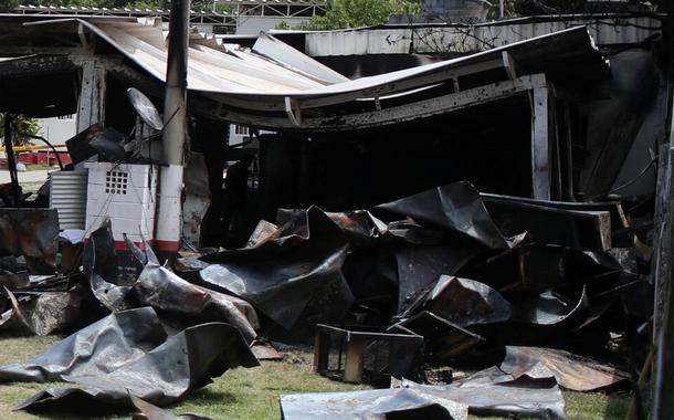 Área do Ninho do Urubu destruído por incêndio