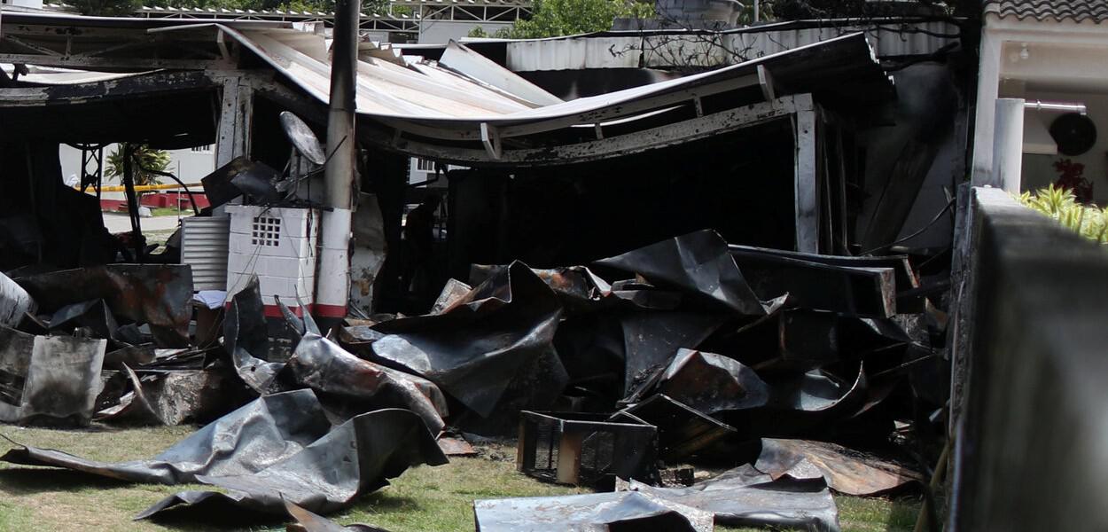 Área do Ninho do Urubu destruído por incêndio