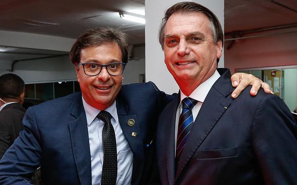 Presidente da República Jair Bolsonaro cumprimenta o novo presidente da Embratur (Instituto Brasileiro de Turismo), Sr. Gilson Machado Neto. 29/05/2019