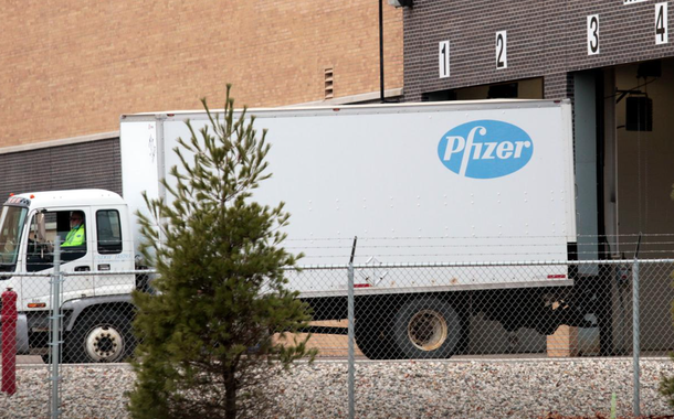 Rastreadores de temperatura mostraram que cerca de 1.000 das injeções feitas pelas farmacêuticas BioNTech e Pfizer podem não ter sido mantidas em temperatura fria o suficiente durante o traslado