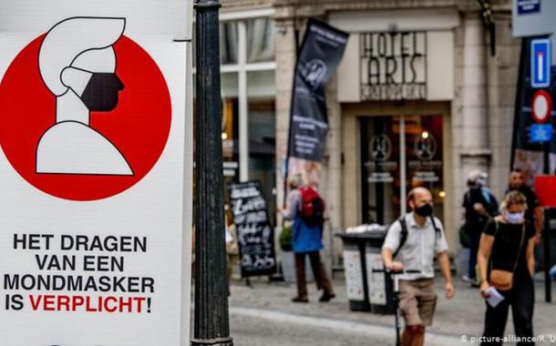 Segundo o balanço mais recente da Universidade Johns Hopkins, a Holanda tem 845 mil casos confirmados e 11.9 mil mortes