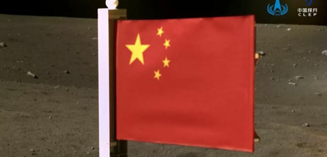 Bandeira da China na lua