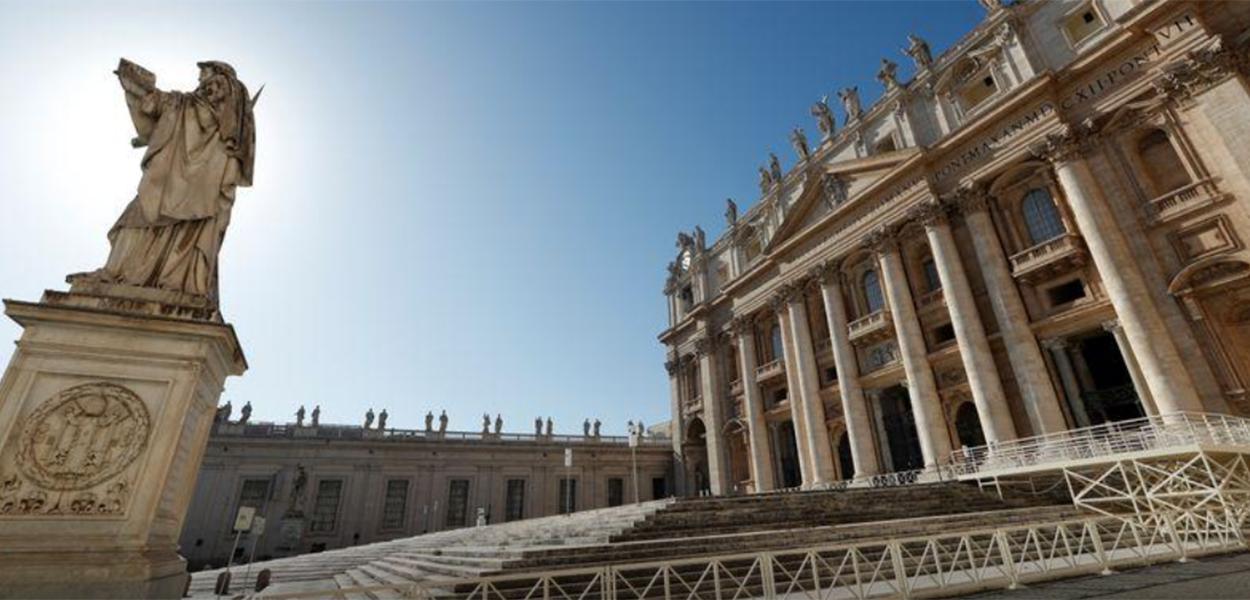 Vista da geral da Praça São Pedro, no Vaticano