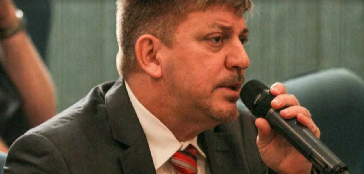 Delegado aposentado Fernando Moraes