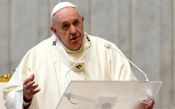 Papa Francisco durante missa no Vaticano