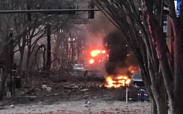 Polícia identifica suspeito de explosão de carro em Nashville (EUA)
