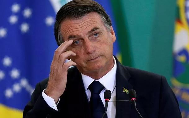 Bolsonaro admite rever BPC e reduzir idade mínima para mulher se aposentar.