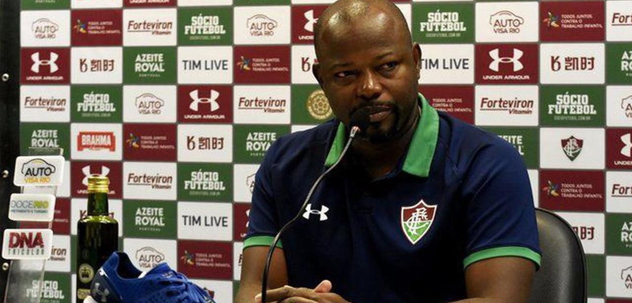 O técnico Marcão, do Fluminense