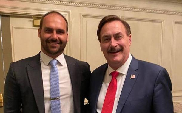 Eduardo Bolsonaro e Michael Lindell