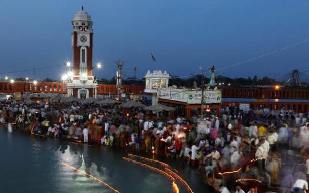 Três homens são presos por espancar golfinho até a morte no rio Ganges