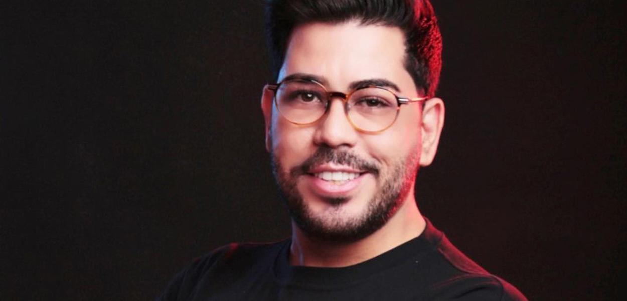 Jornalista e produtor cultural Raphael Acioli