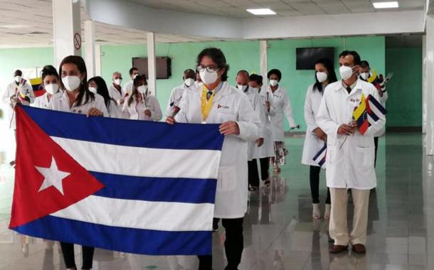 Brigada médica cubana retorna de missão na Venezuela