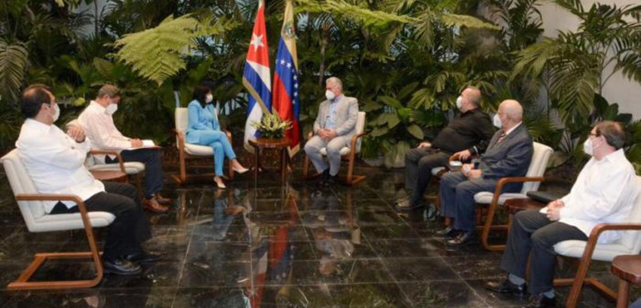 Díaz-Canel e Delcy Rodríguez se reúnem em Havana