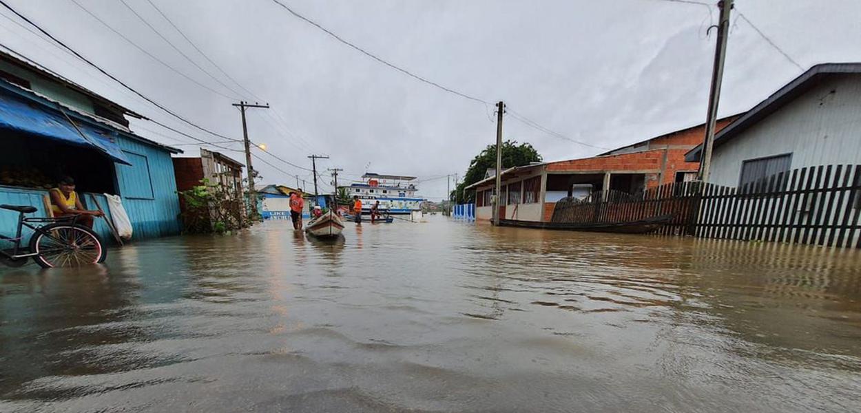 Fortes chuvas atingiram quase 3 mil residências em 24 bairros da capital