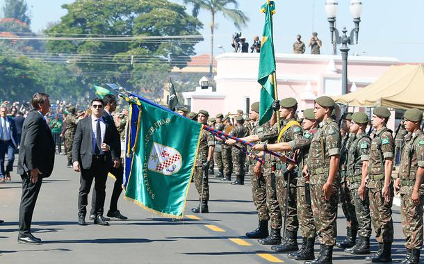 Bolsonaro em formatura de cadetes em Campinas (SP)