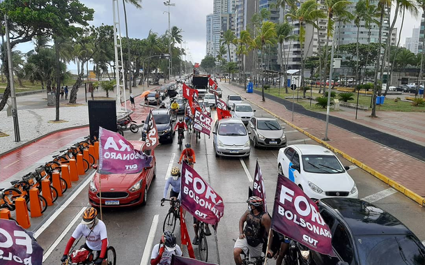 Protesto pede Fora Bolsonaro