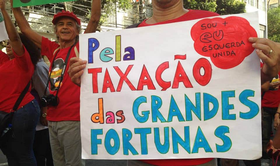 Manifestação pela taxação das grandes fortunas