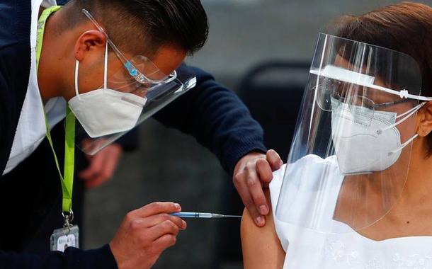 O Chile tem 24% de sua população vacinada com as duas doses necessárias