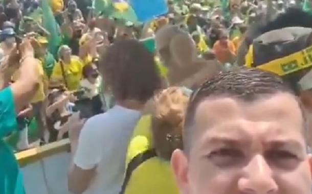Com UTI´s próximas ao colapso em todo Brasil, bolsonaristas se aglomeram em diversas cidades