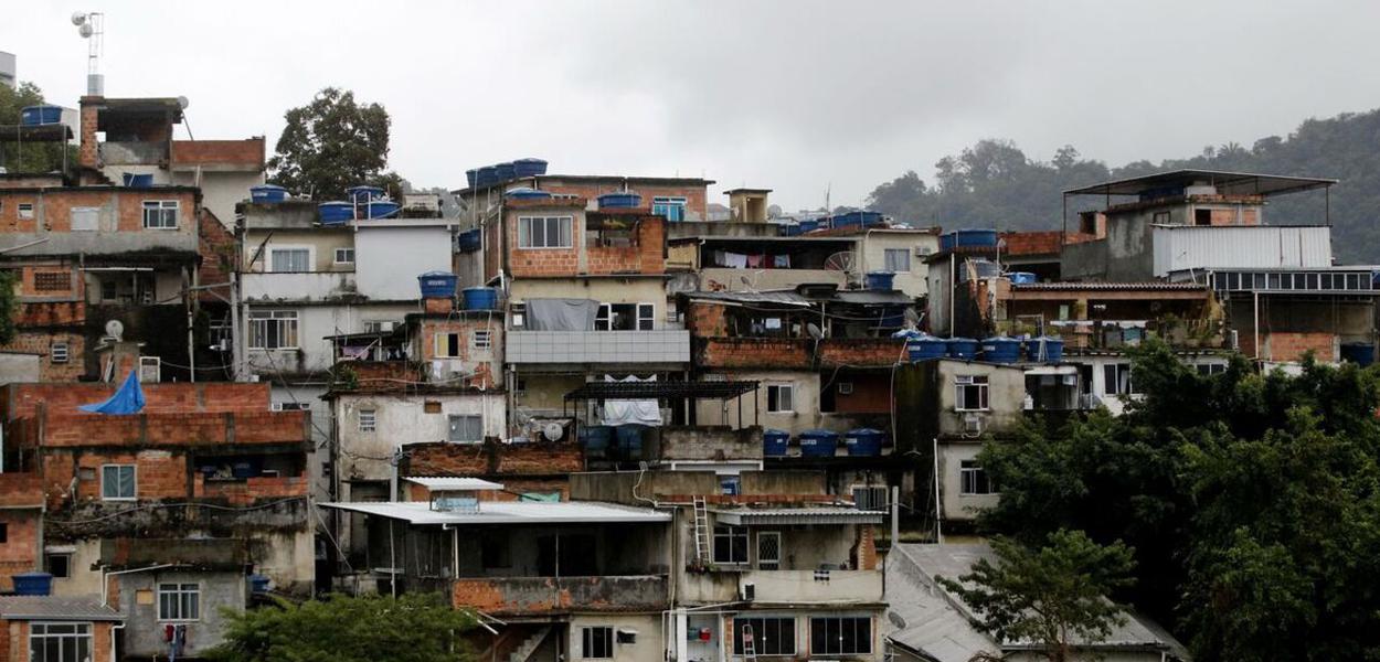 Maioria das pessoas que moram em favelas dependem de doações para se alimentar
